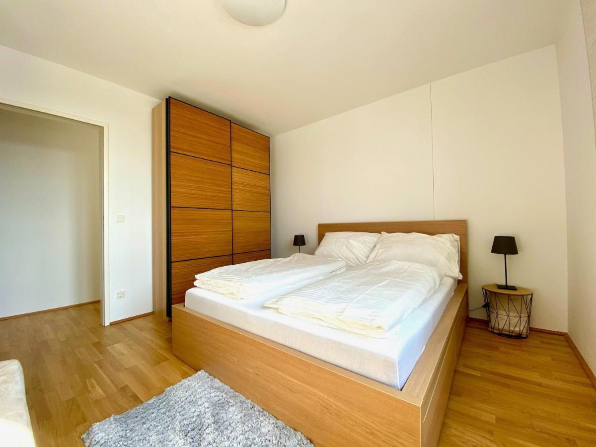 Sonnenwohnen Penthouse Direkt Bei U-Bahn Und Therme Wien Mit Top Anbindung Ins Zentrum エクステリア 写真