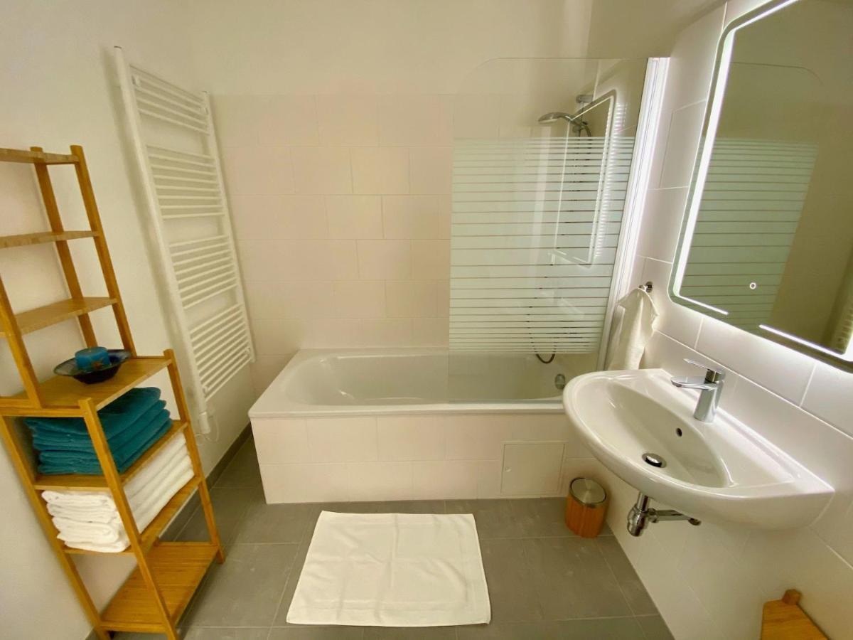 Sonnenwohnen Penthouse Direkt Bei U-Bahn Und Therme Wien Mit Top Anbindung Ins Zentrum エクステリア 写真