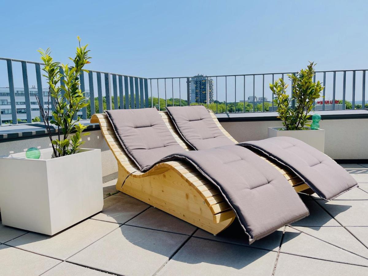 Sonnenwohnen Penthouse Direkt Bei U-Bahn Und Therme Wien Mit Top Anbindung Ins Zentrum エクステリア 写真